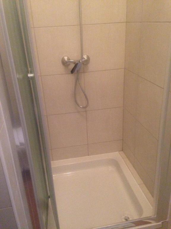 Centar 2 Private Room With Ensuite And Kitchenette Split Exterior photo