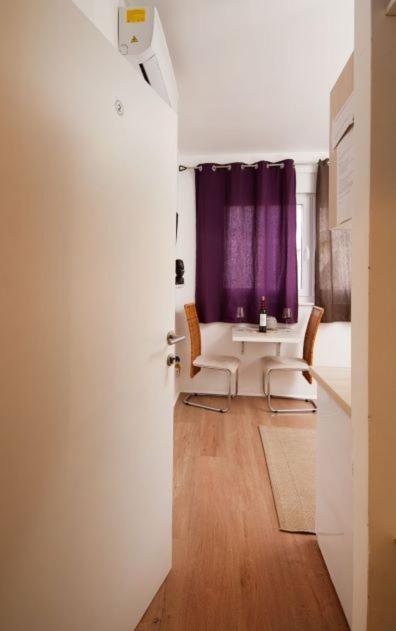 Centar 2 Private Room With Ensuite And Kitchenette Split Exterior photo